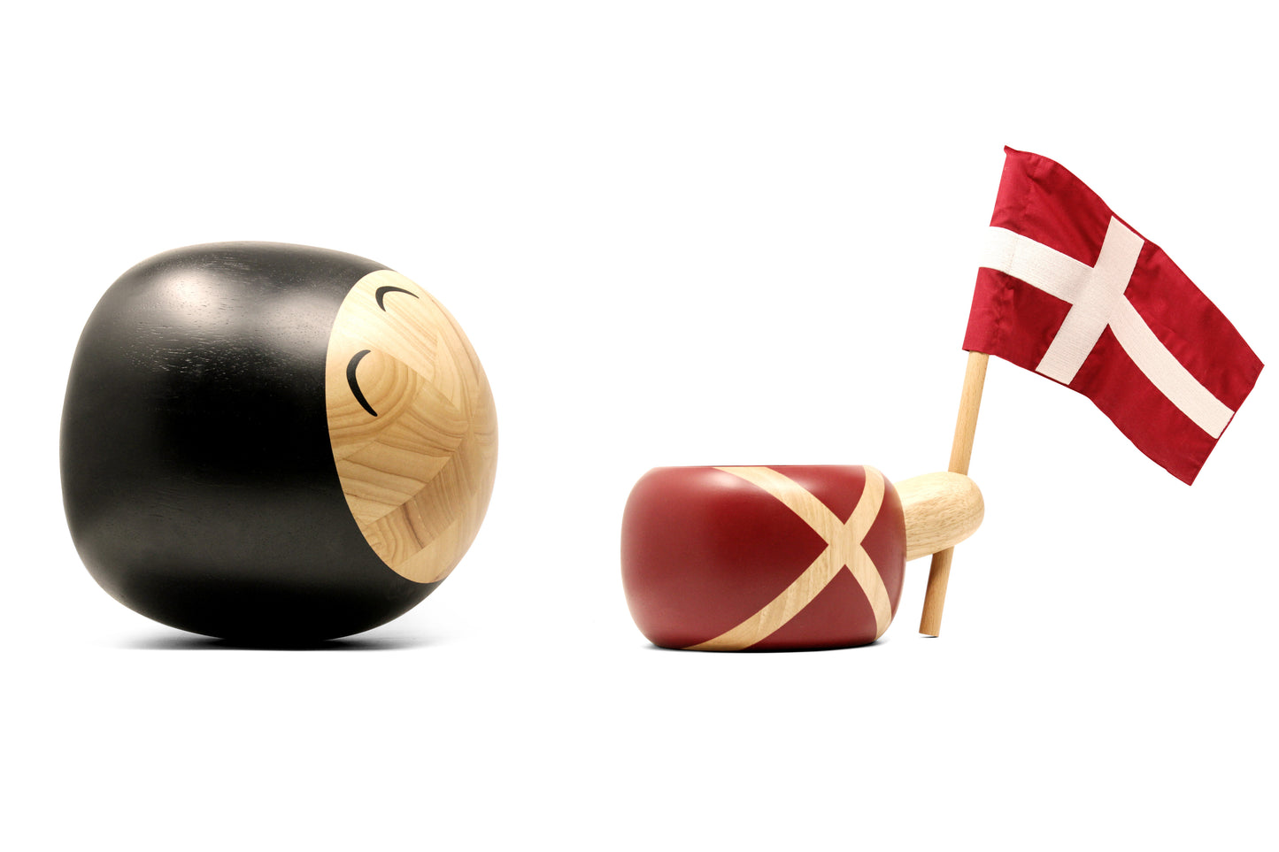 Knud den store garder træfigur. Ikke samlet tiltand. Hovedet er kugleformet og kan lægges på kroppen.